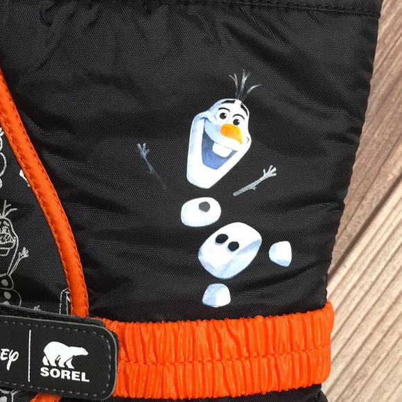 Limited Edition Disney x Sorel Youth Flurry Frozen Olaf Boots - Picture 4 of 10